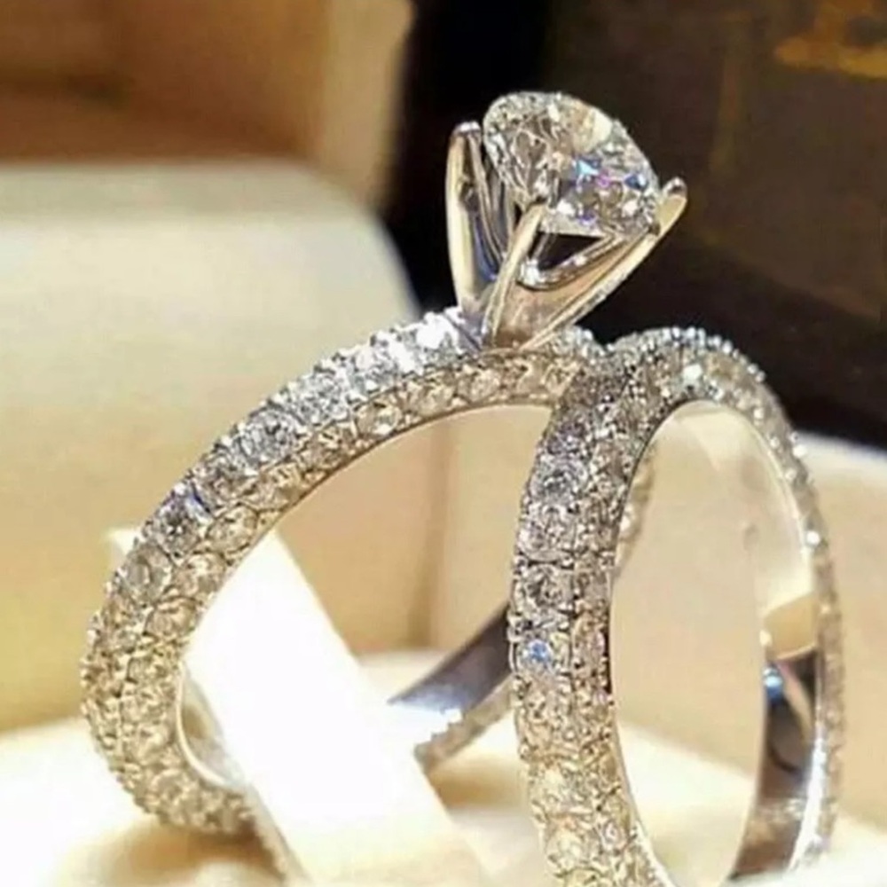 New Silver plated white sapphire ring